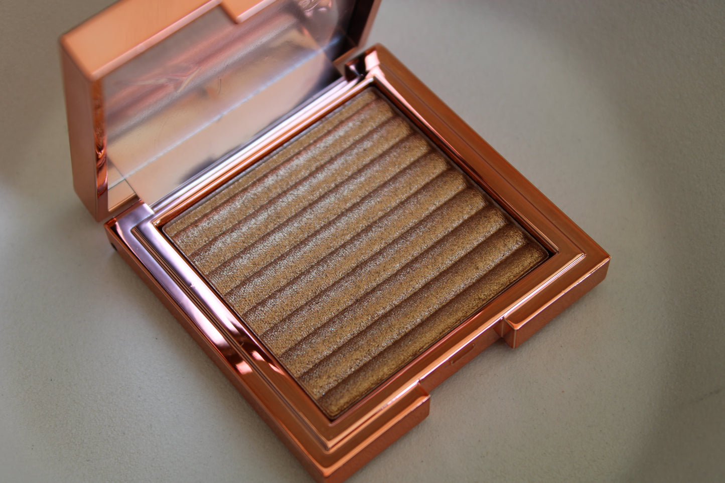 .shine- pallet highlighter with mirror